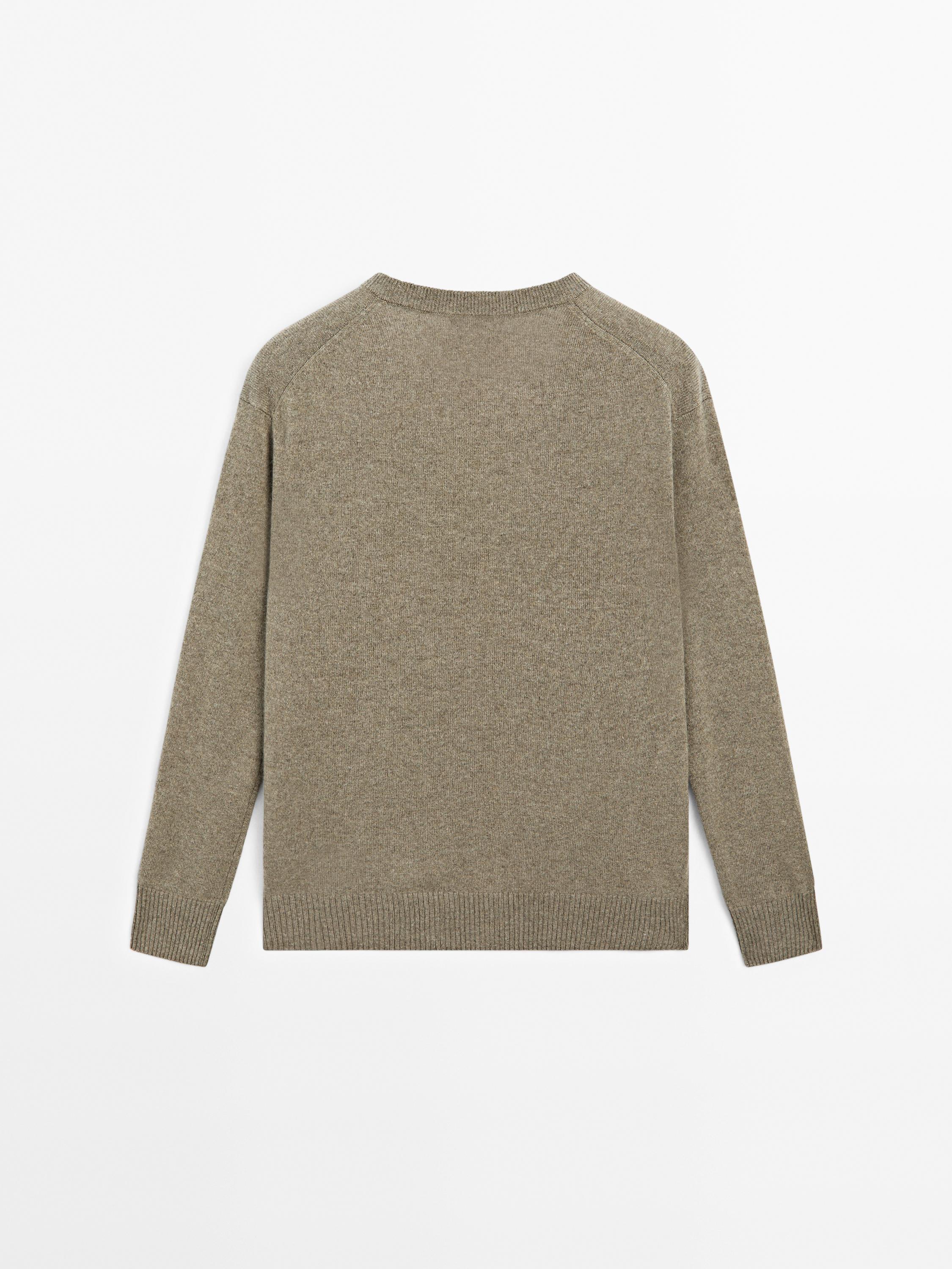 Knit 100% cashmere V-neck sweater